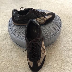 Coach sneakers size 8 excellent condition.